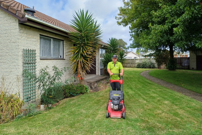 Lawn and Garden Services Franchise for Sale Christchurch