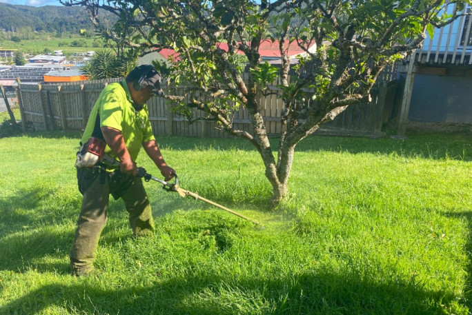Lawn and Garden Services Franchise for Sale Bay of Islands