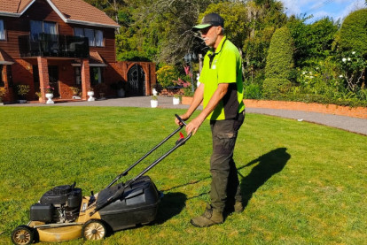 Lawn and Garden Services Franchise for Sale Upper Hutt